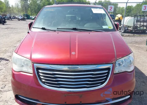 2012 Chrysler Town & Country Touring z USA, uszkodzony, nr VIN 2C4RC1BG0CR187331